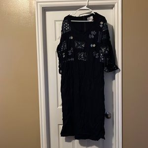 Navy dress with design - zip up back.  24W